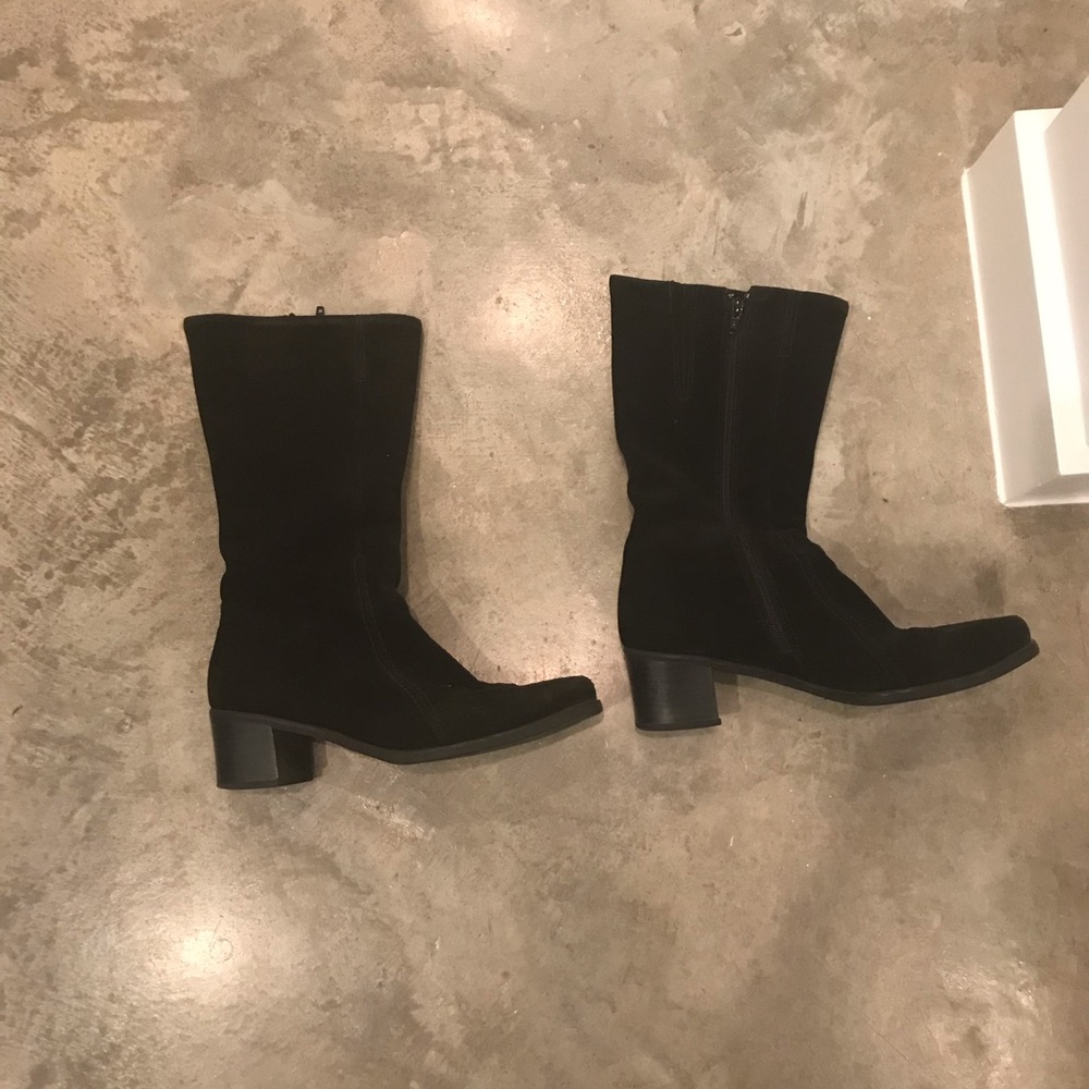 Black Suede LaCanadienne waterproof zip boots